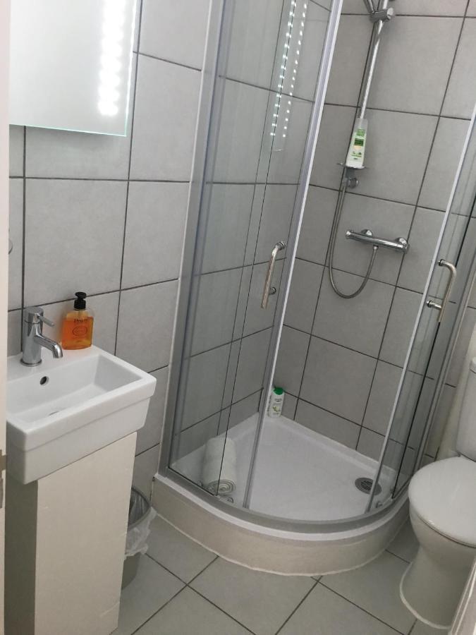 Brydges Self-Catering Spaces And En-Suite Rooms Hastings Bagian luar foto